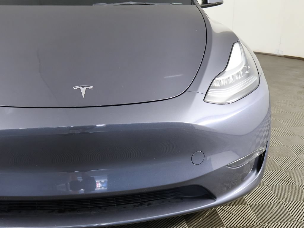 Used 2023 Tesla Model Y AWD image 16
