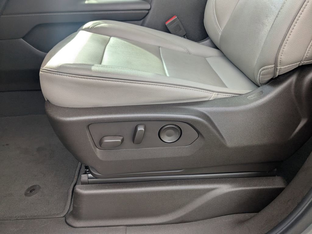 Used 2021 GMC Yukon SLT w/ Rear Media and Nav Package image 8