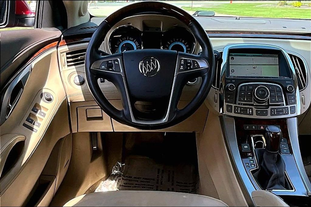 Used 2010 Buick LaCrosse CXS w/ Touring Package FWD image 17