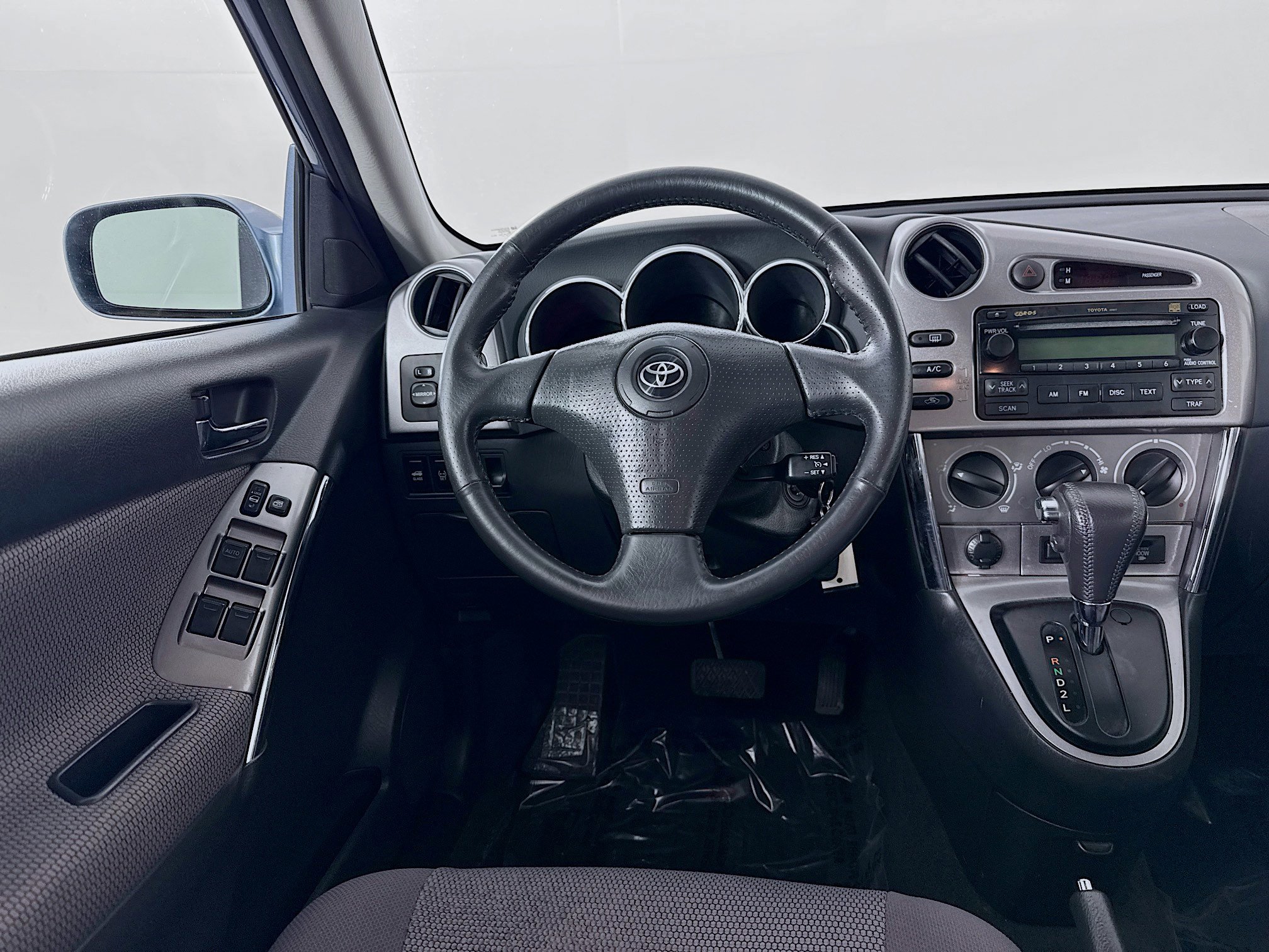 Used 2005 Toyota Matrix XR FWD image 20