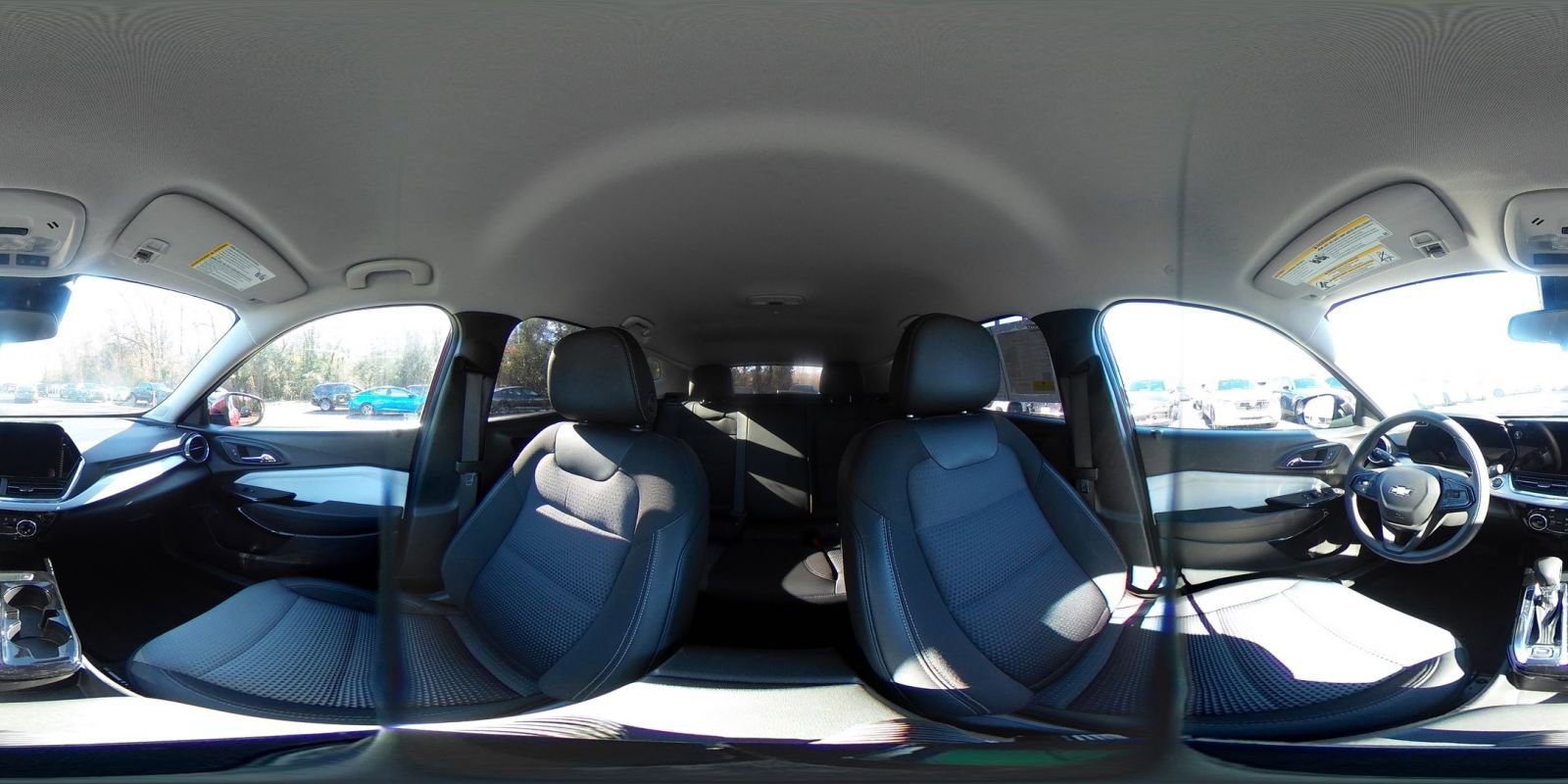 Used 2025 Chevrolet Trax LT image 40