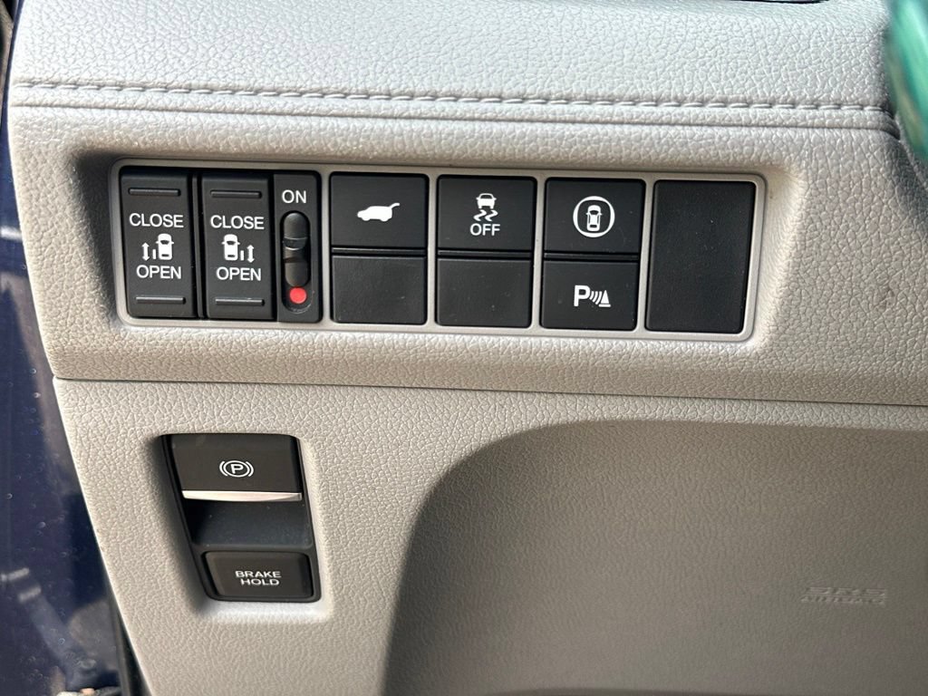 Used 2023 Honda Odyssey Elite image 20