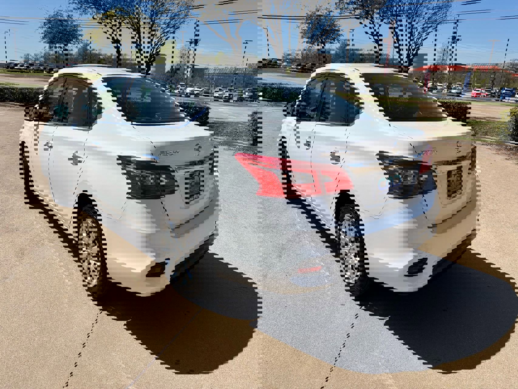 Used 2018 Nissan Sentra S image 9