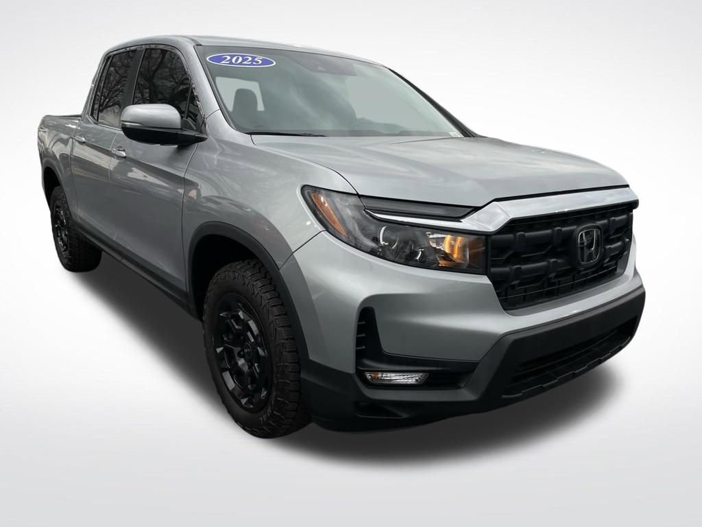 Used 2025 Honda Ridgeline RTL+ image 8