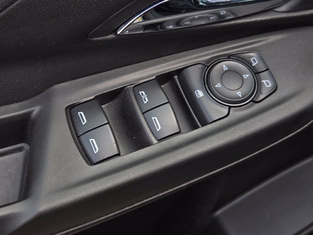 Used 2022 Chevrolet Bolt LT FWD image 12