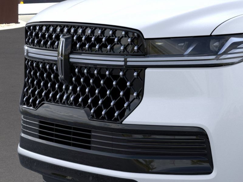 New 2026 Lincoln Navigator L Black Label AWD/4WD image 17