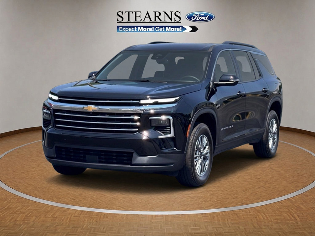 Used 2024 Chevrolet Traverse LT FWD image 2