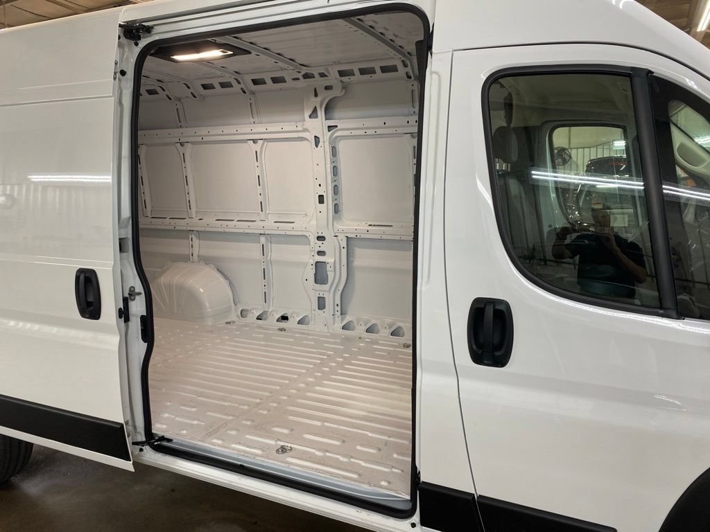 New 2026 RAM ProMaster 3500 w/ Convenience Group FWD image 2