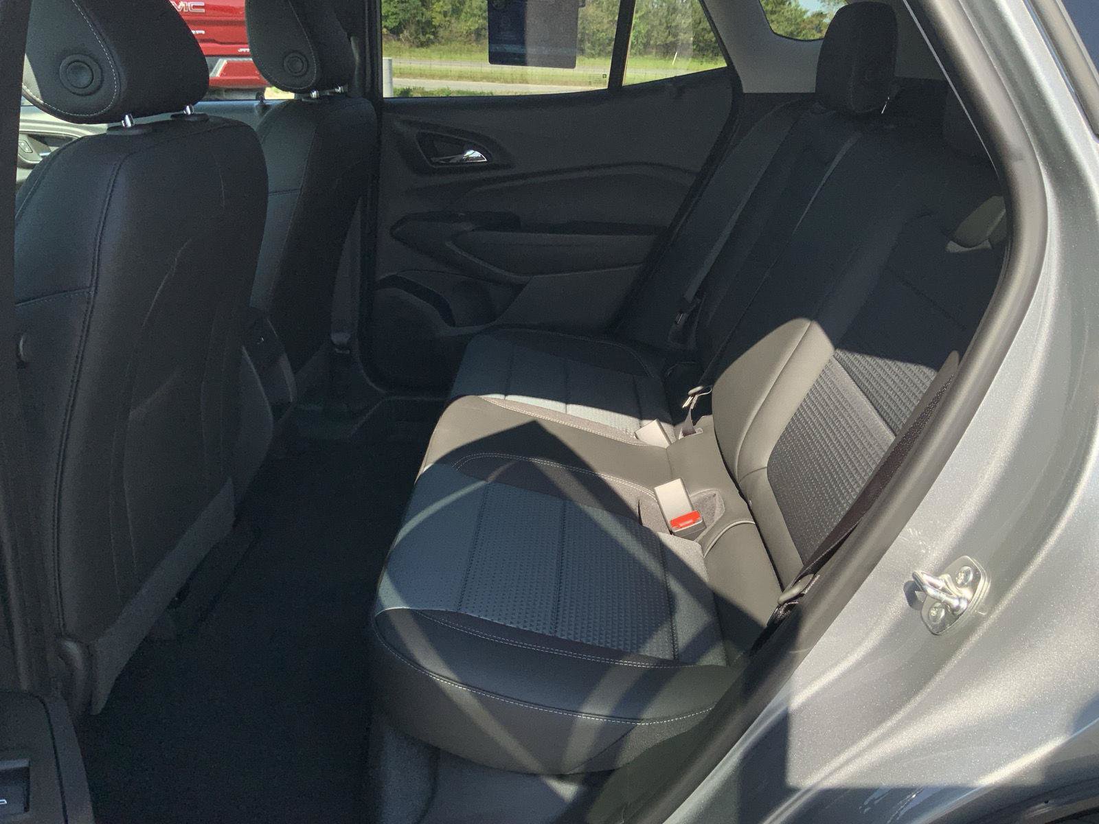 New 2026 Chevrolet Trax LT w/ Driver Confidence Package FWD image 43