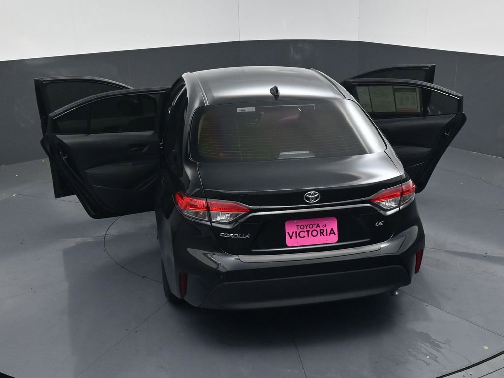 Used 2025 Toyota Corolla LE image 21