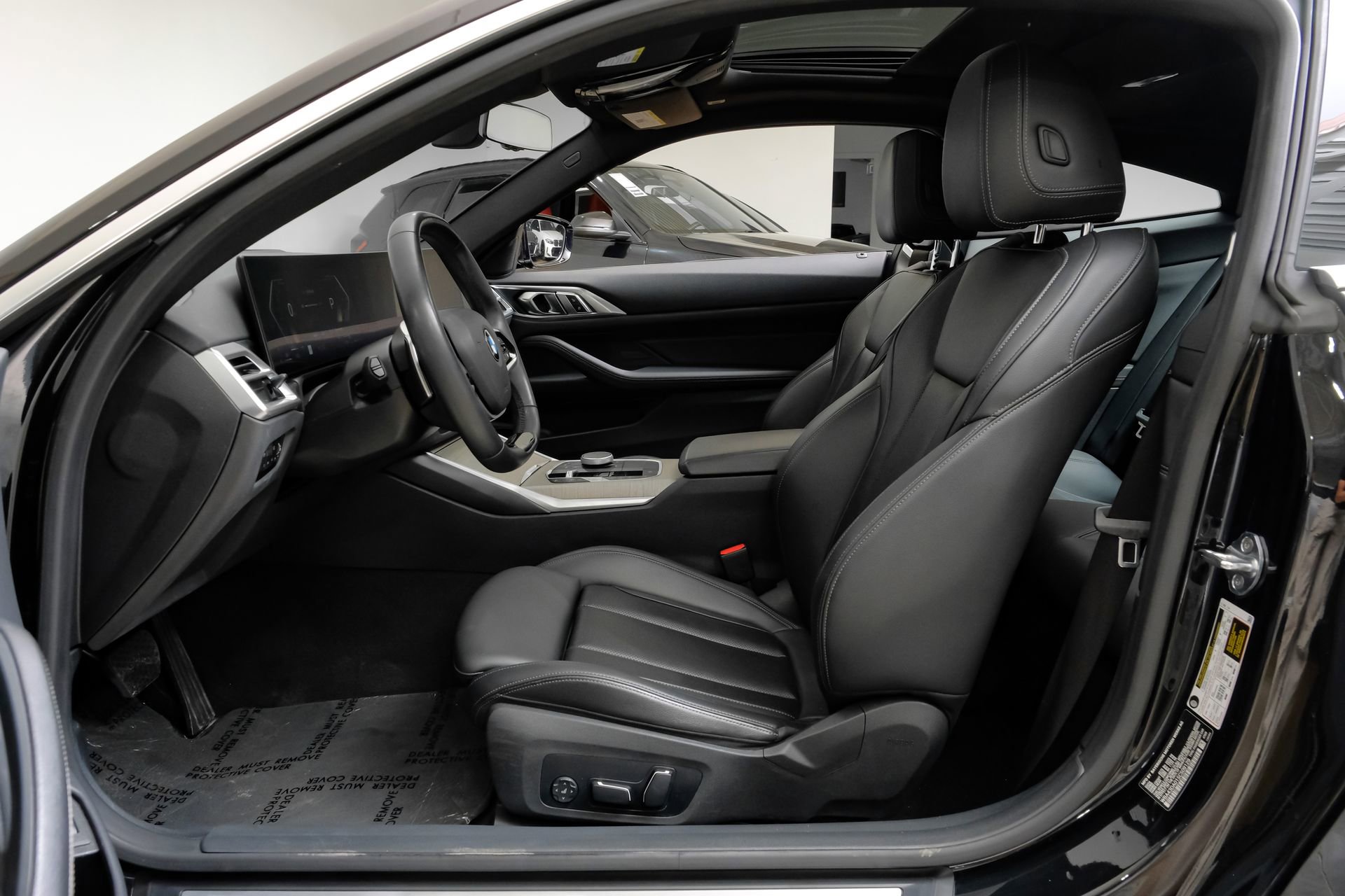 Used 2025 BMW 430i Coupe image 4