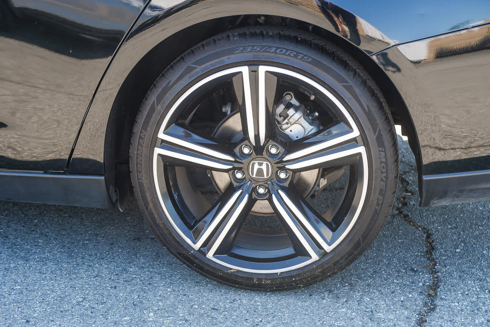 Used 2024 Honda Accord Sport image 8
