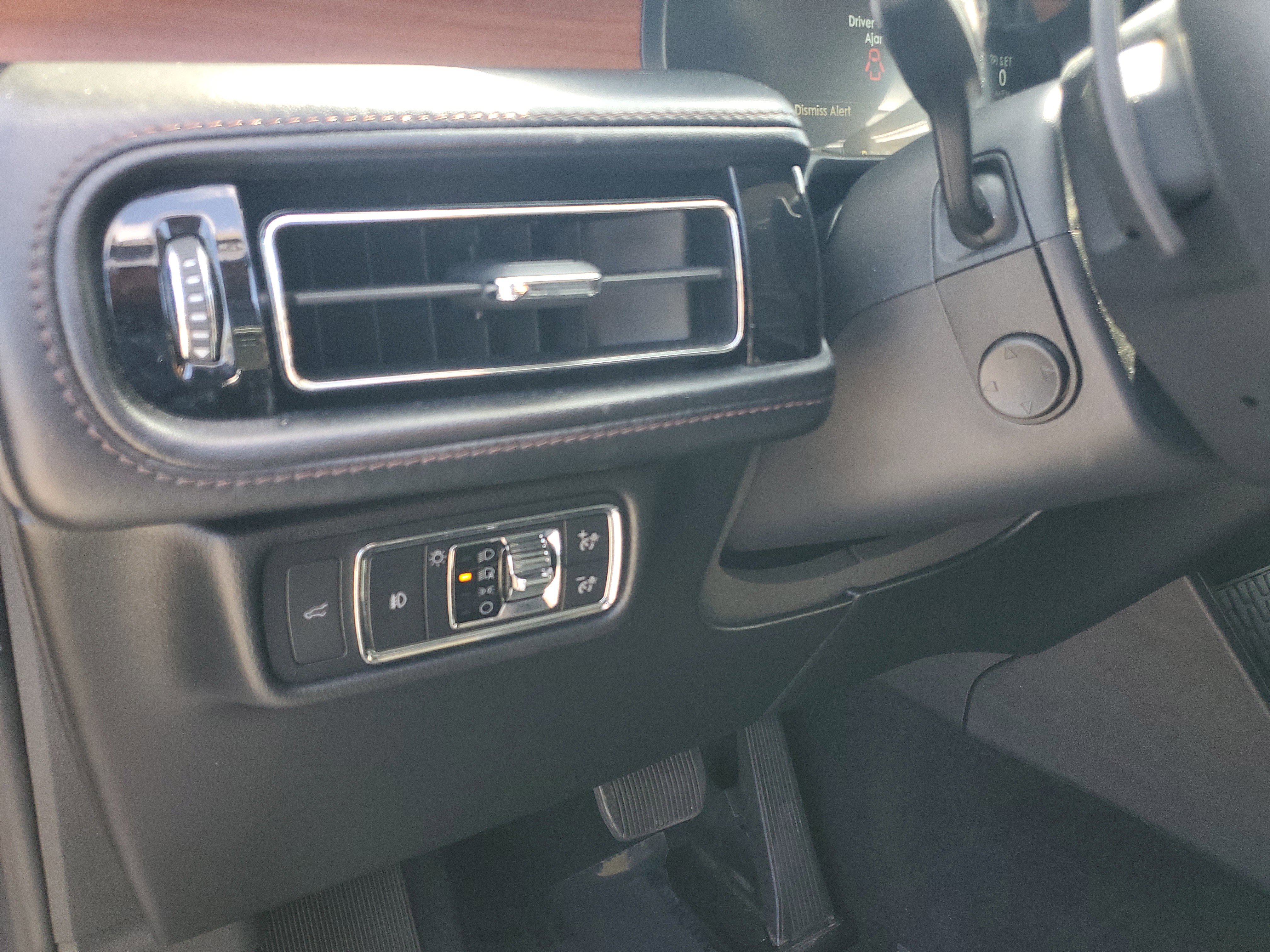 Certified 2020 Lincoln Aviator Reserve image 18