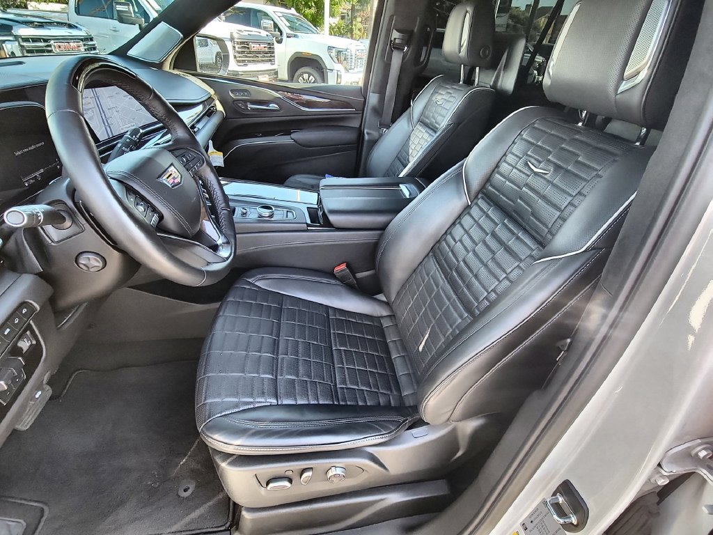 Certified 2024 Cadillac Escalade Sport Platinum AWD/4WD image 19
