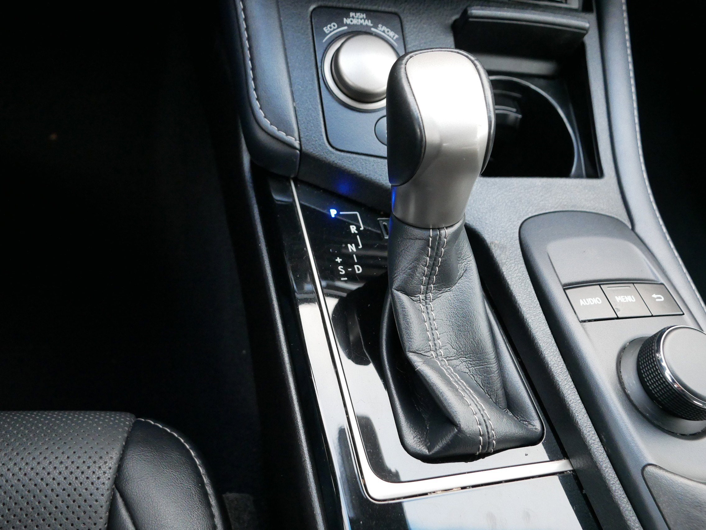 Used 2018 Lexus ES 350 w/ Premier Package image 24