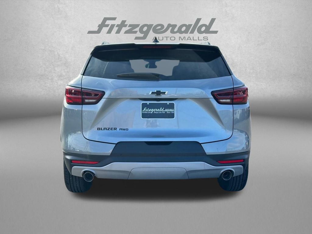 New 2026 Chevrolet Blazer LT w/ Midnight/Sport Edition image 7