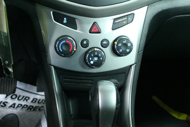 Used 2016 Chevrolet Trax LT FWD image 16