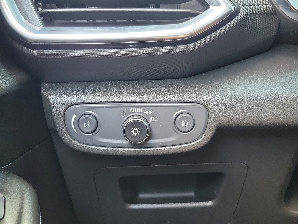 Used 2023 Chevrolet TrailBlazer LT w/ Convenience Package image 14