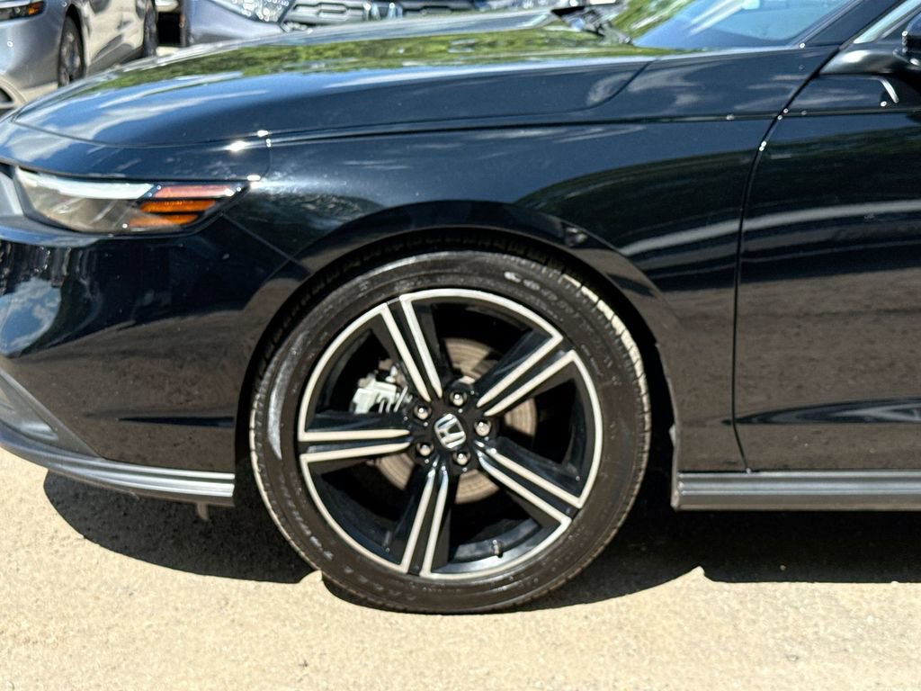 Used 2025 Honda Accord Sport image 19