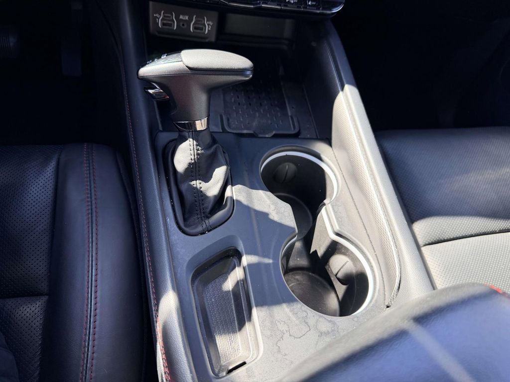 Used 2025 Dodge Durango GT AWD/4WD image 12