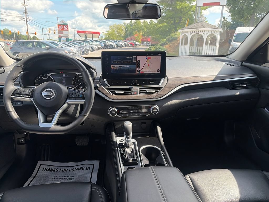 Certified 2025 Nissan Altima 2.5 SL FWD image 14