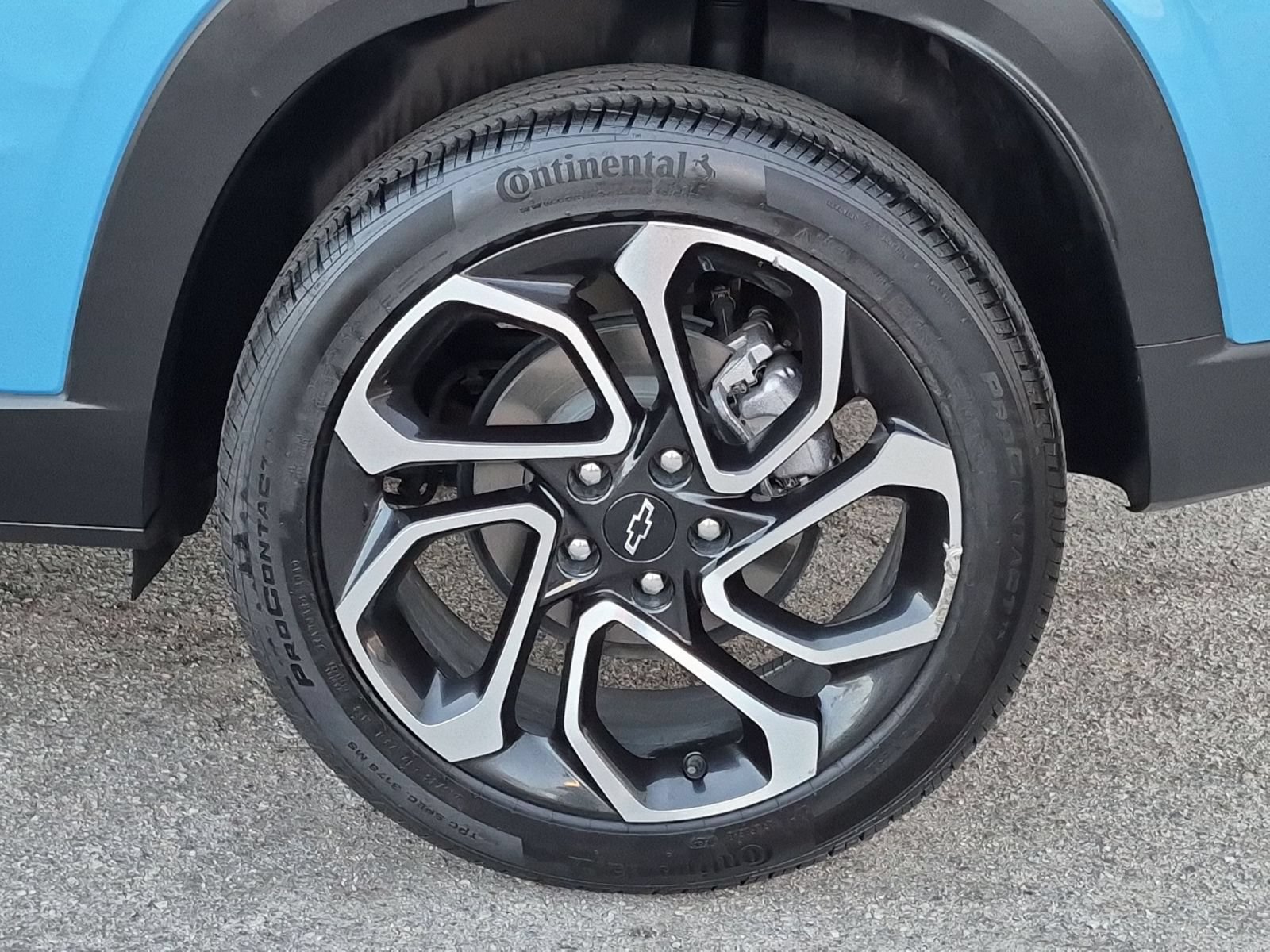 Used 2025 Chevrolet Trax RS w/ Driver Confidence Package FWD image 9