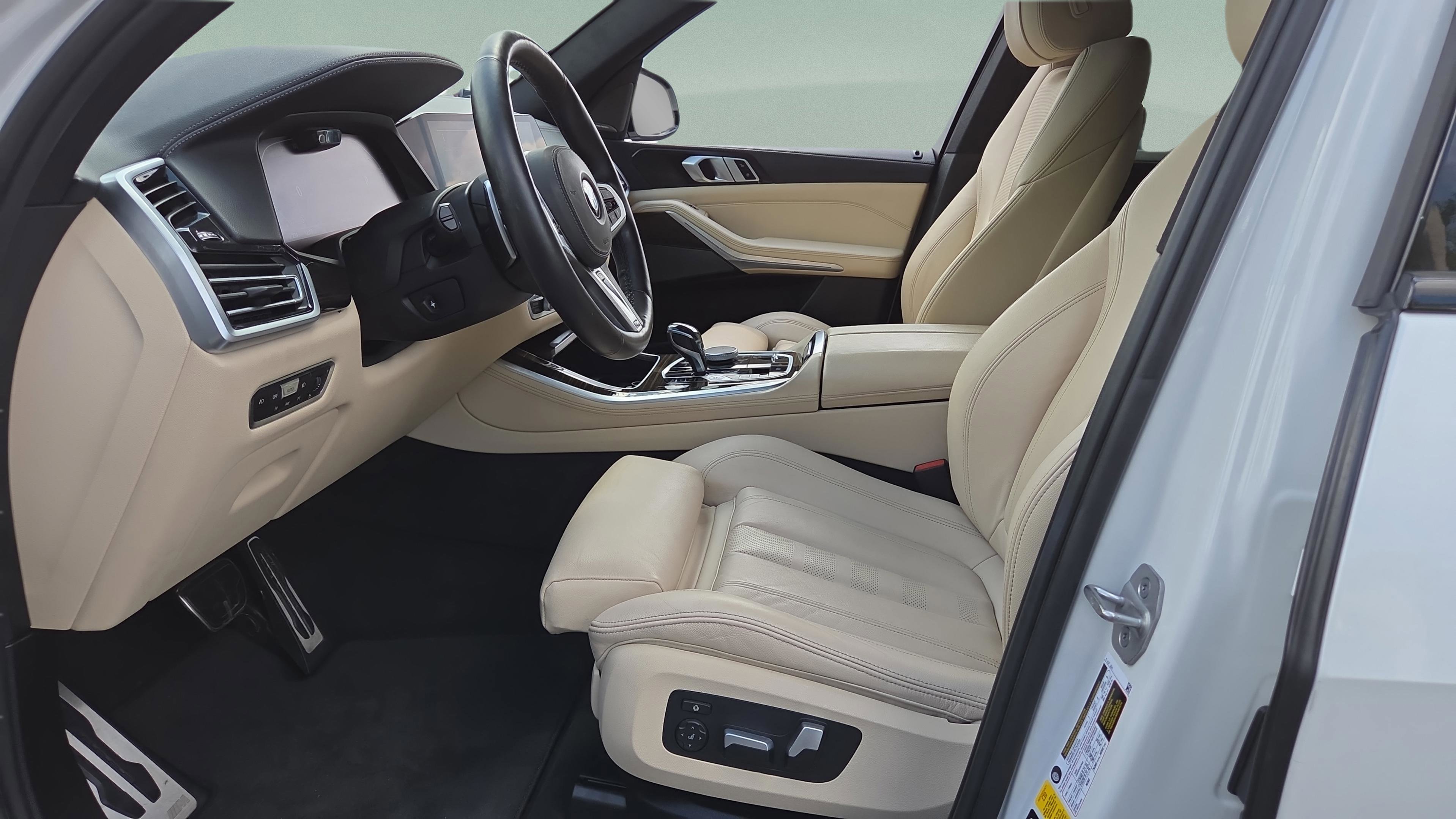 Used 2021 BMW X5 xDrive40i w/ M Sport Package image 10