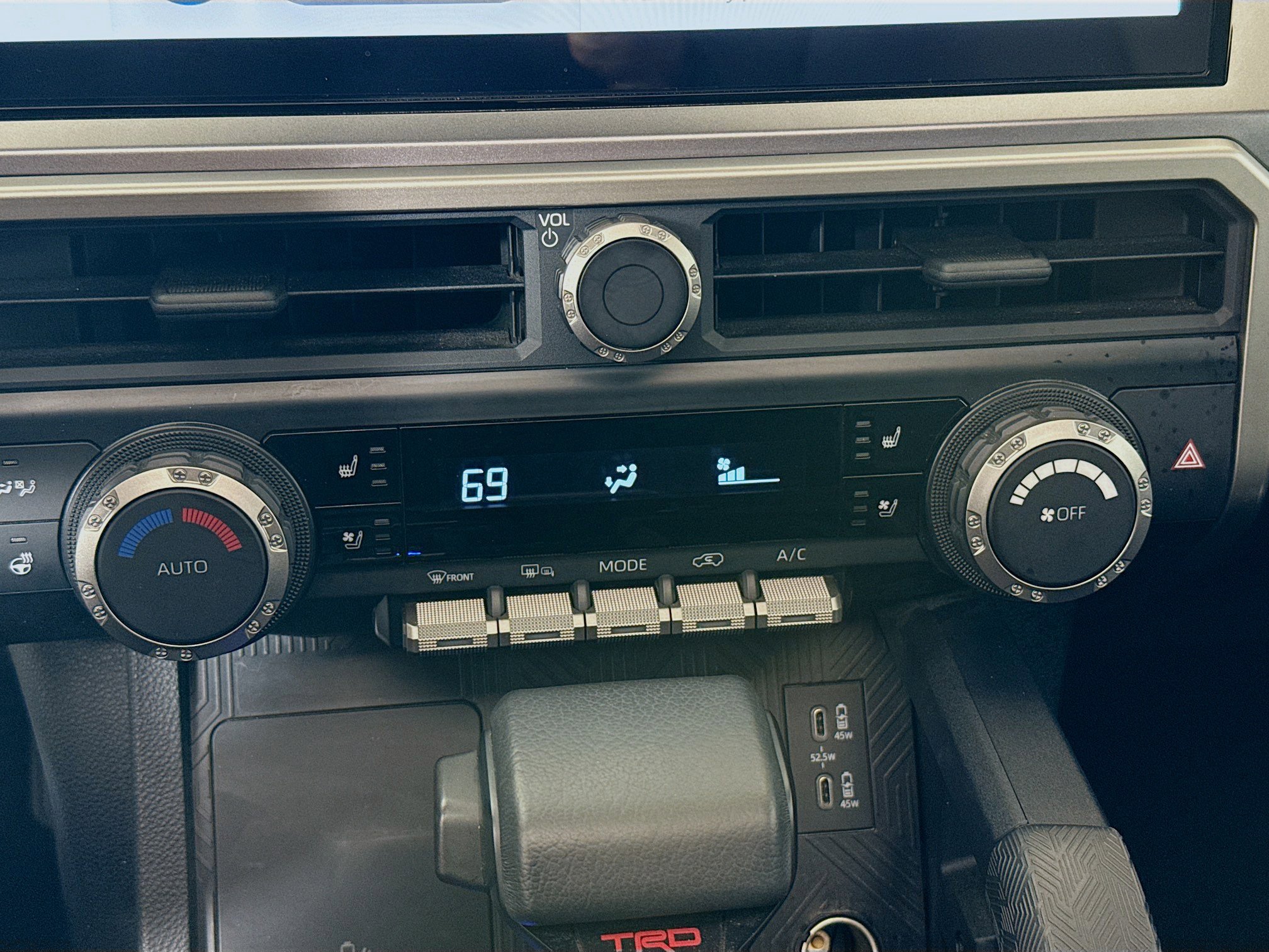 Used 2025 Toyota 4Runner TRD Off-Road Premium w/ Tow Technology Package image 17