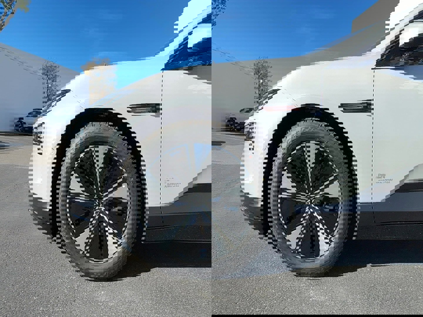 New 2026 Polestar Polestar 4 image 10