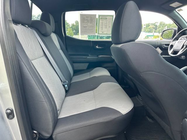 Used 2021 Toyota Tacoma TRD Sport AWD/4WD image 42