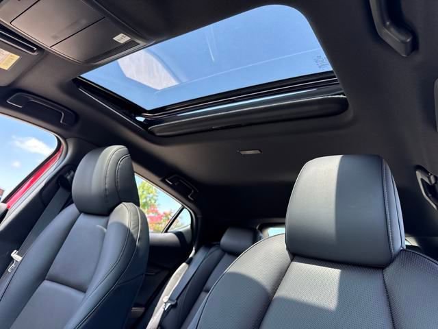 New 2025 MAZDA MAZDA3 Hatchback w/Premium Plus Pkg image 19