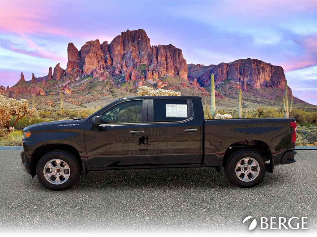 Used 2020 Chevrolet Silverado 1500 Custom w/ Custom Value Package RWD image 3