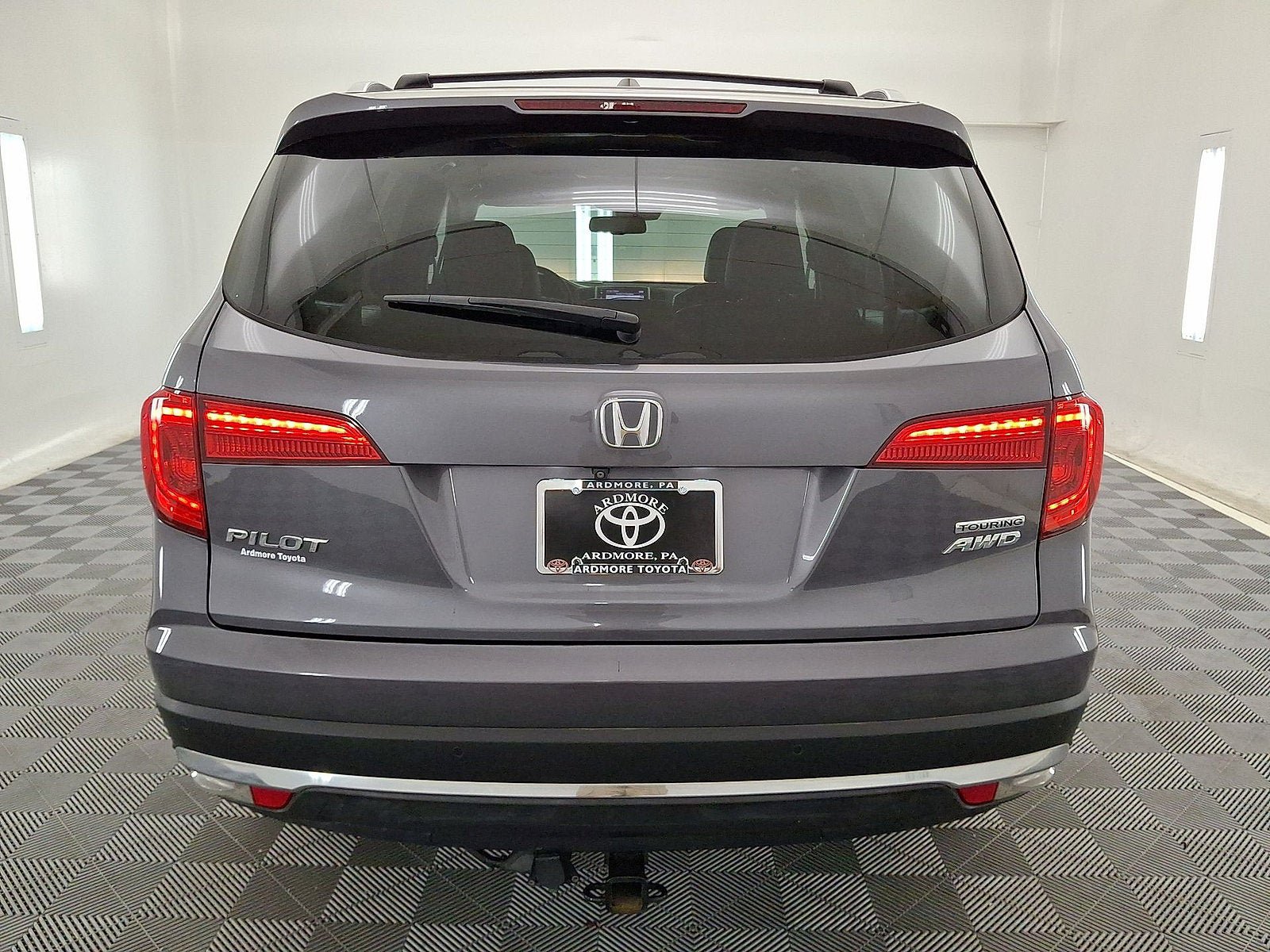 Used 2018 Honda Pilot Touring image 23