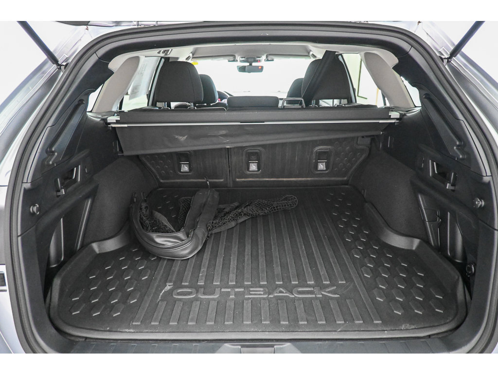 Used 2025 Subaru Outback Premium AWD/4WD image 41
