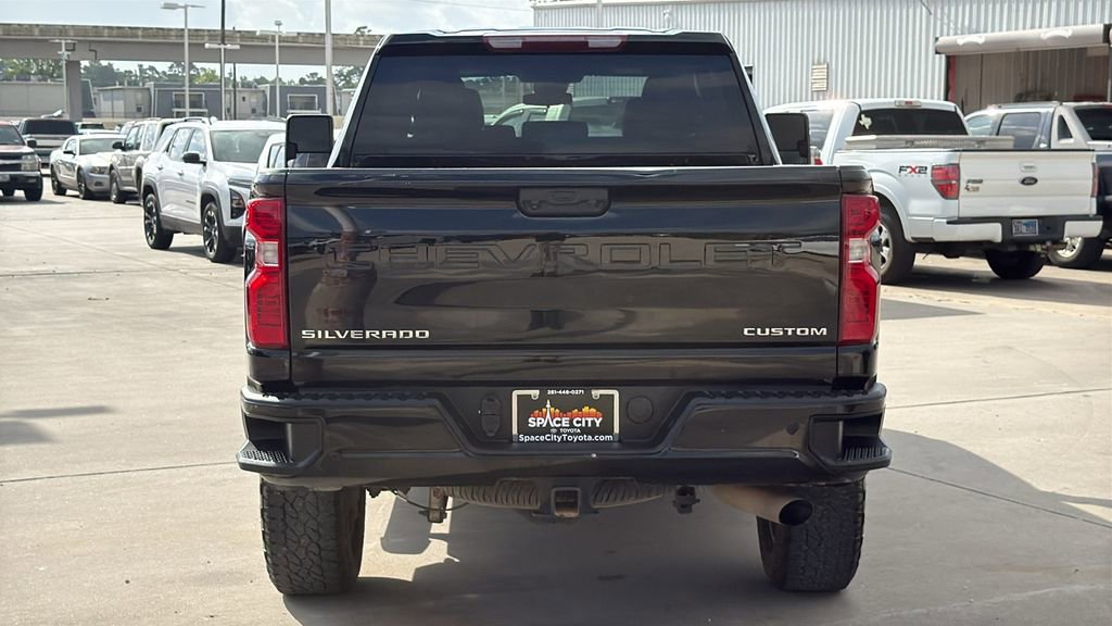Used 2024 Chevrolet Silverado 2500 Custom w/ Custom Convenience Package image 4