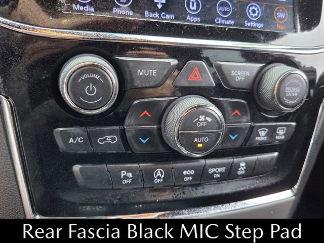 Used 2019 Jeep Grand Cherokee Altitude image 25