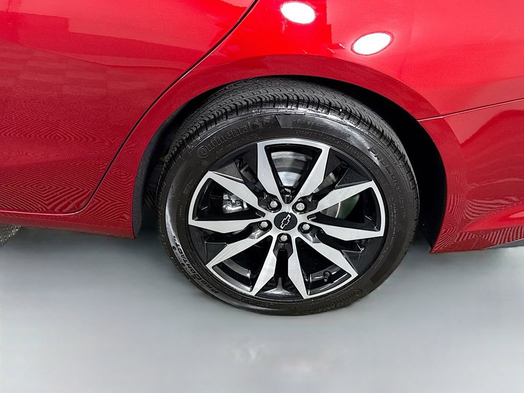 Used 2025 Chevrolet Malibu RS image 32