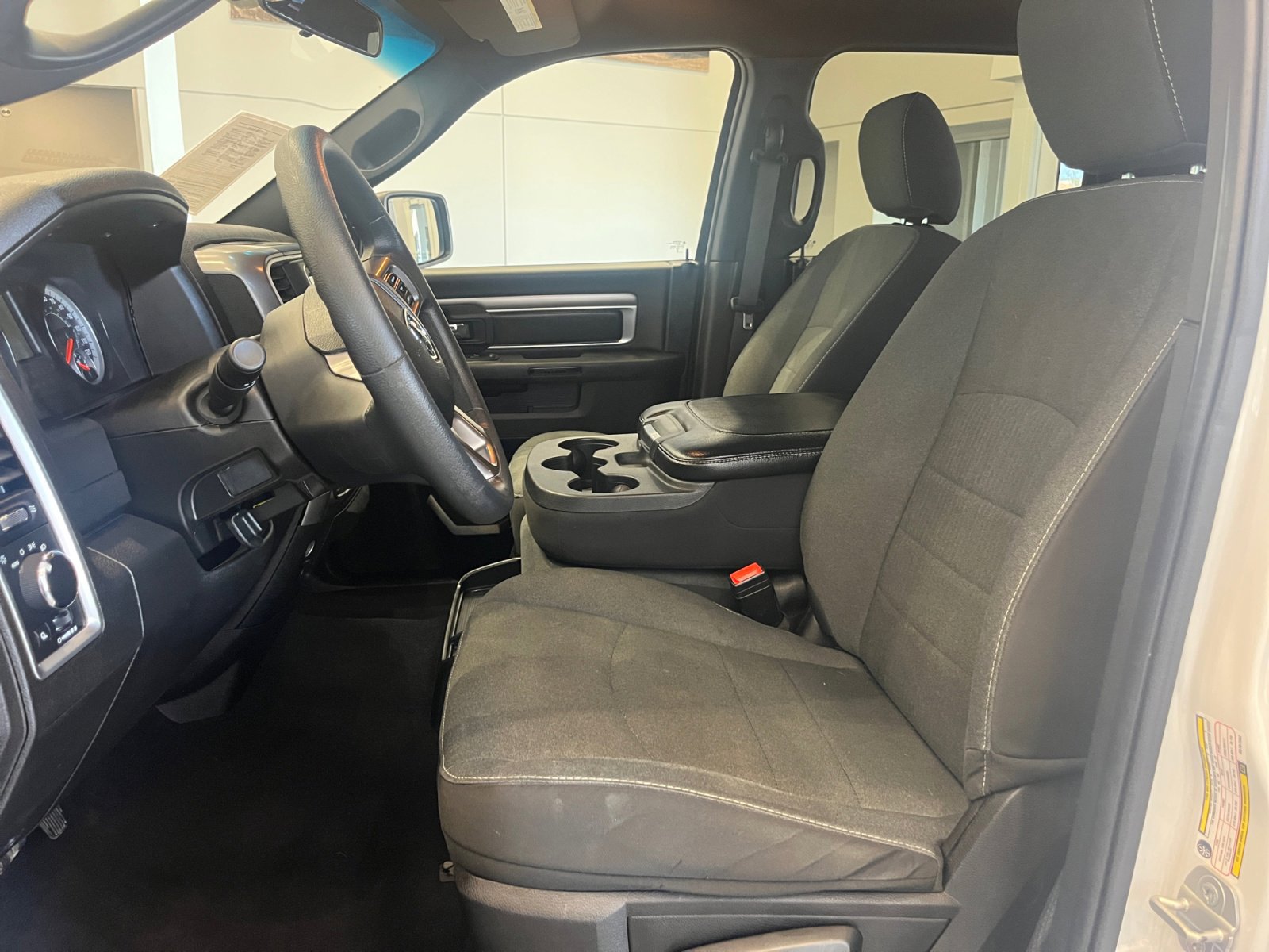 Used 2024 RAM 1500 Classic Warlock image 9