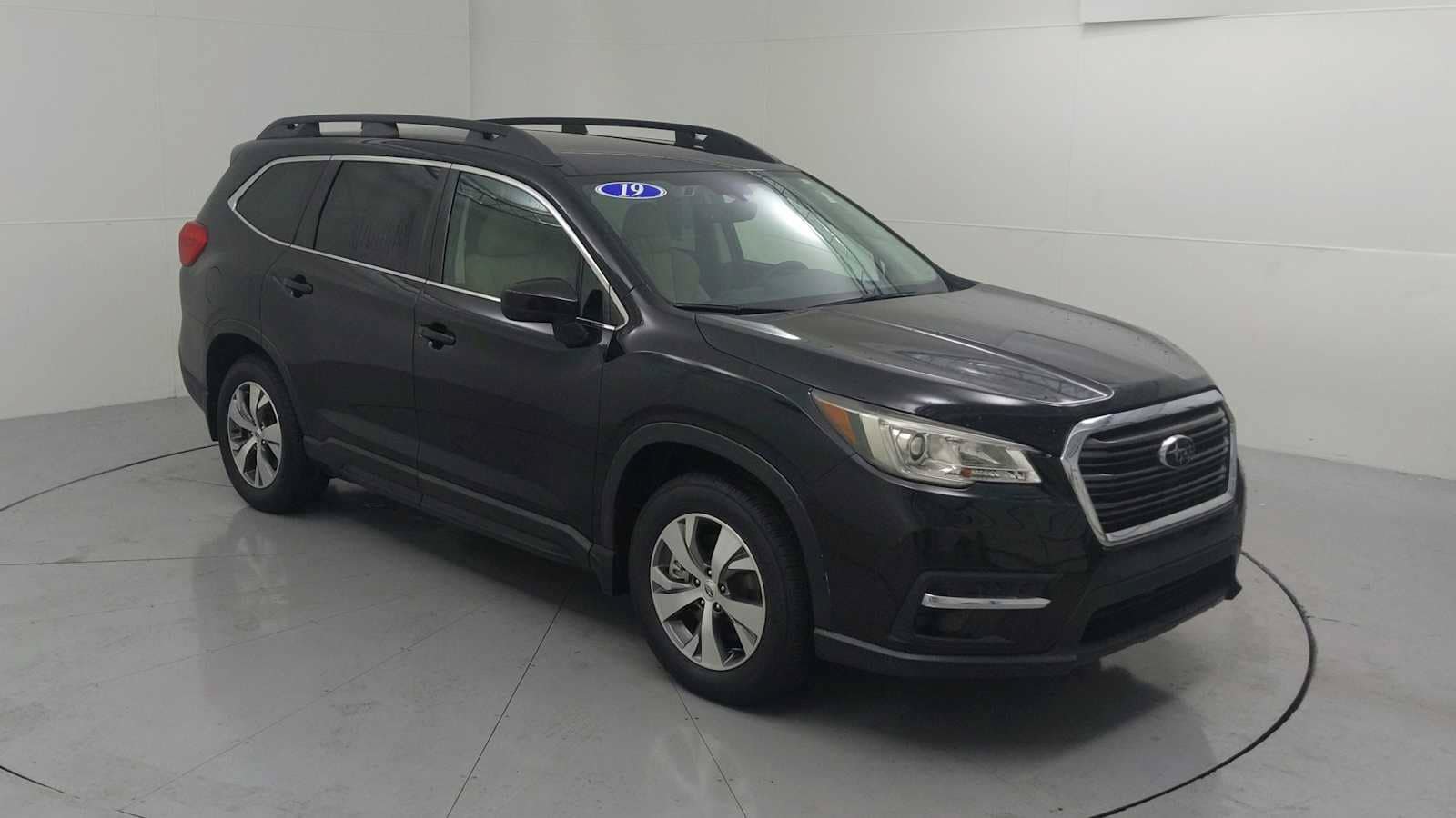 Used 2019 Subaru Ascent Premium w/ Popular Package #2A AWD/4WD image 1