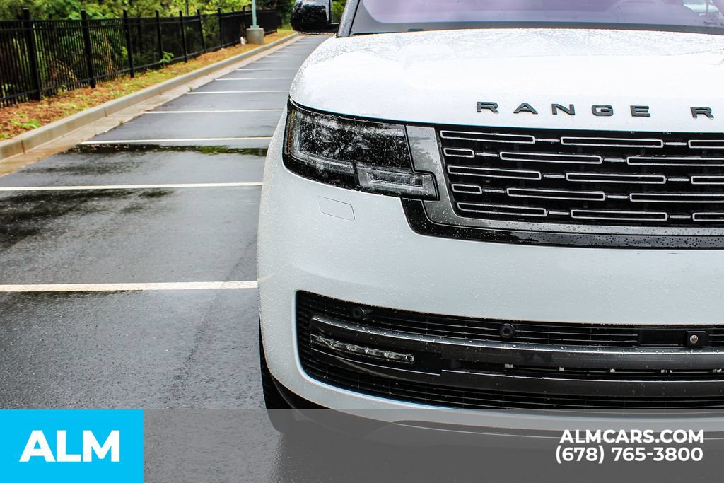 Used 2023 Land Rover Range Rover SE AWD/4WD image 11