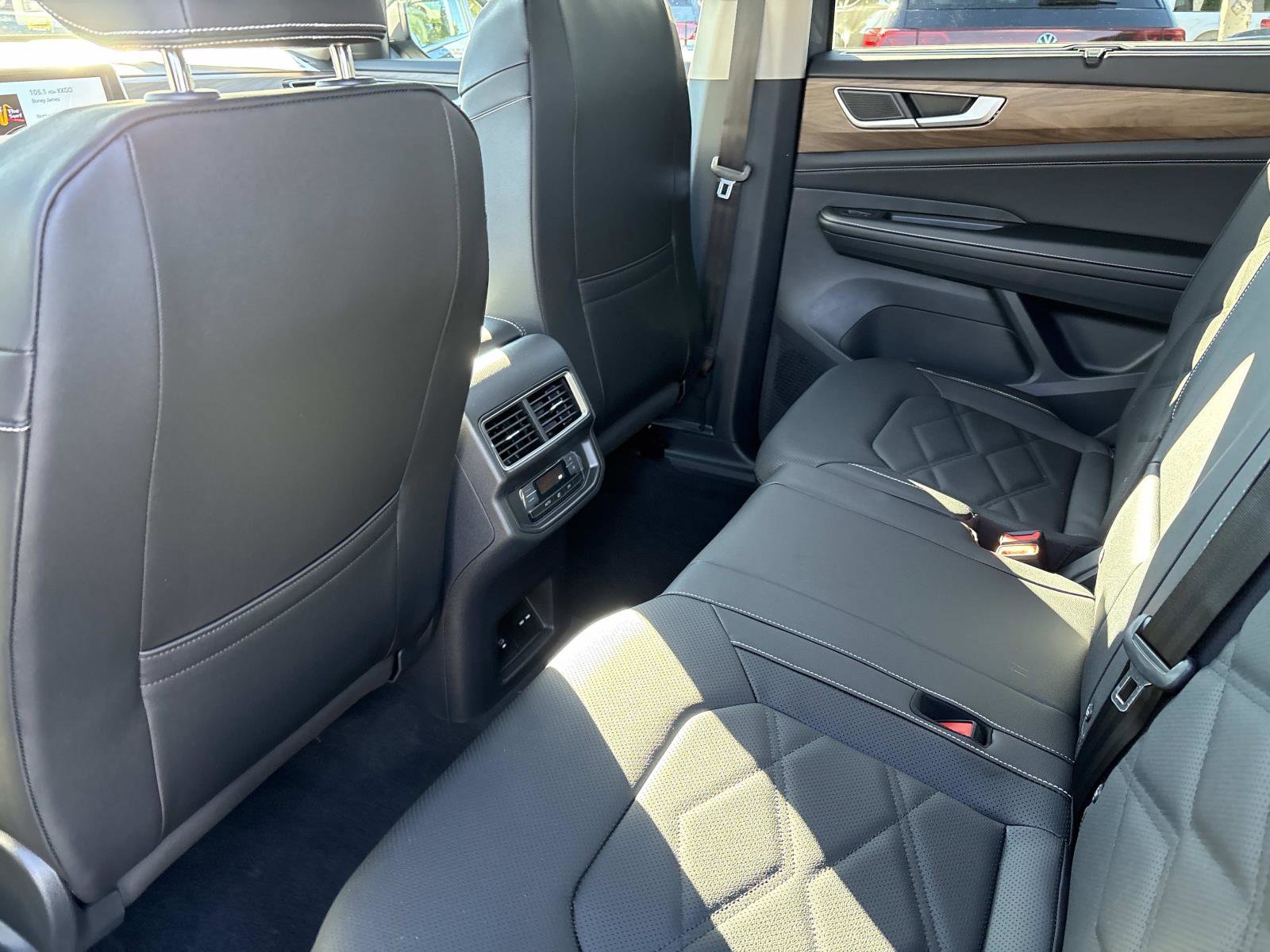 New 2026 Volkswagen Atlas SE image 11