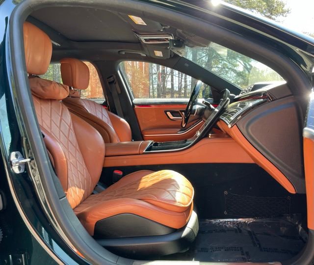 Used 2021 Mercedes-Benz S 580 4MATIC Sedan w/ AMG Line image 20