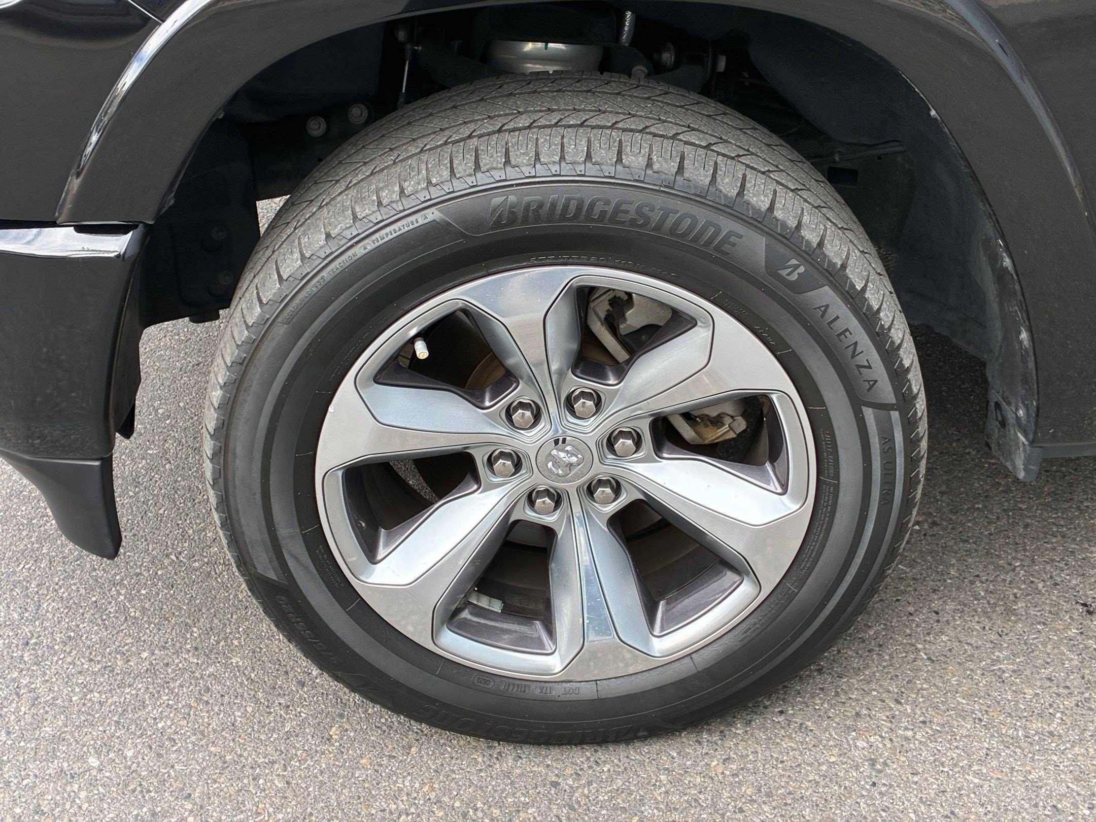 Used 2022 RAM 1500 Limited AWD/4WD image 11