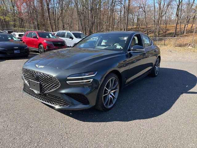 Used 2023 Genesis G70 2.0T image 1