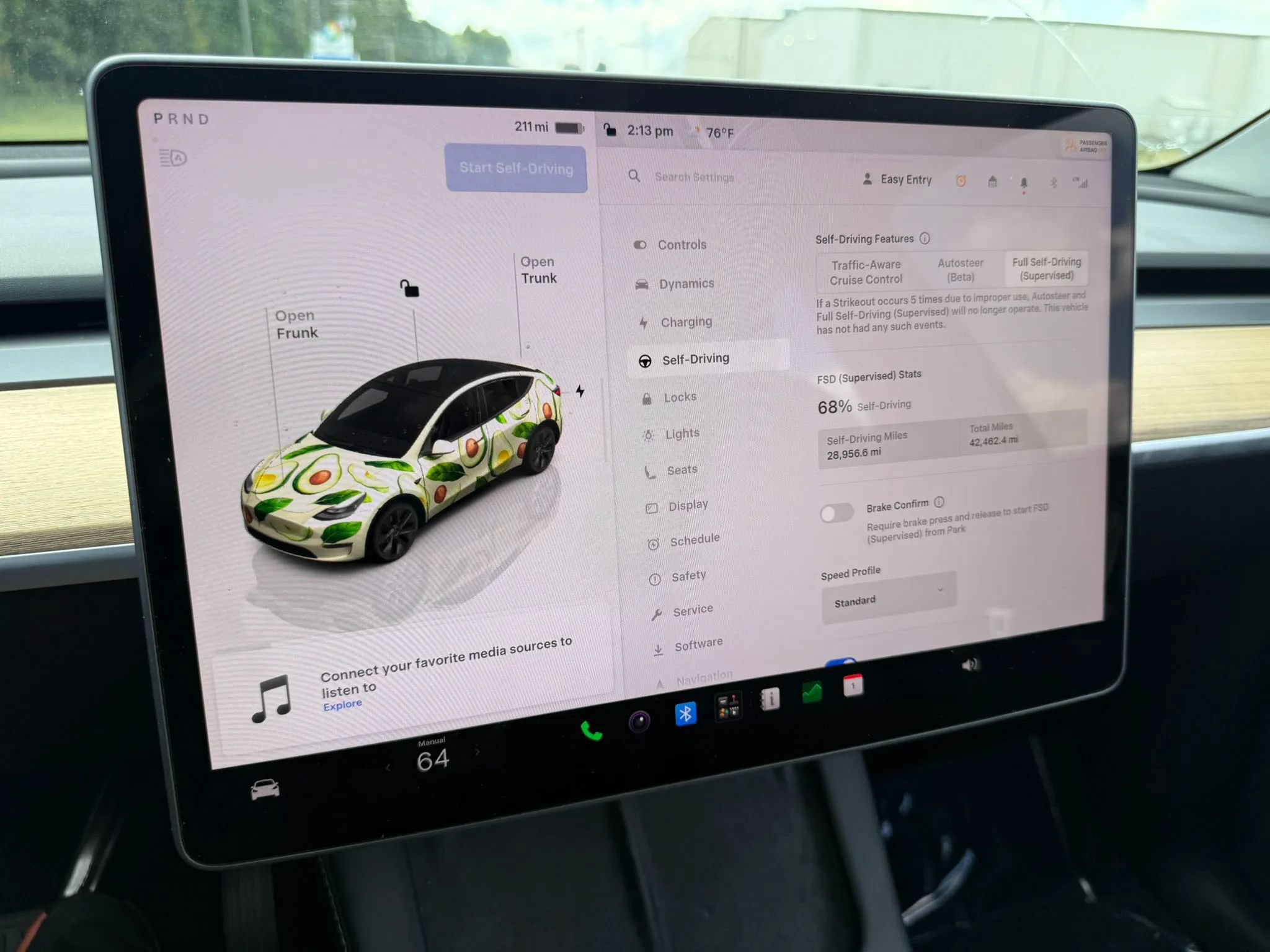 Used 2024 Tesla Model Y Long Range AWD/4WD image 19
