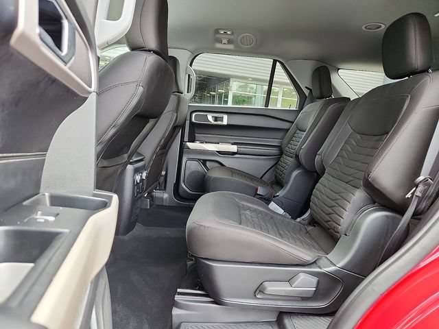 Used 2021 Ford Explorer XLT AWD/4WD image 6