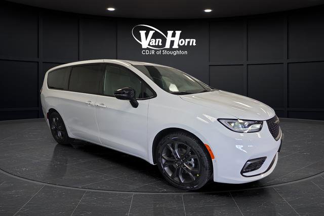 New 2026 Chrysler Pacifica Select FWD image 1