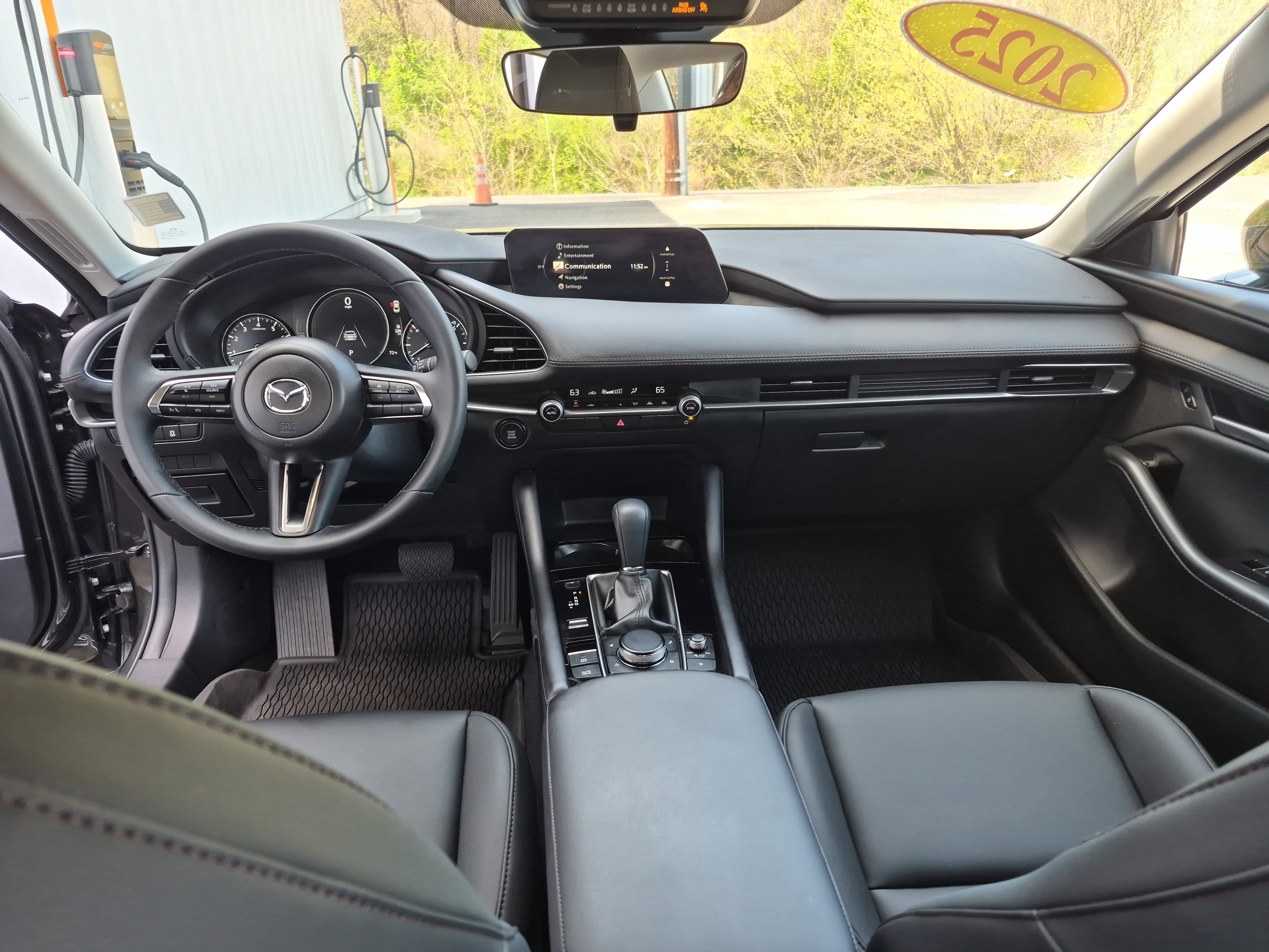 Used 2025 MAZDA MAZDA3 s image 17