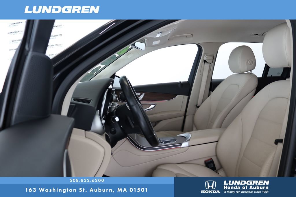 Used 2022 Mercedes-Benz GLC 300 4MATIC image 12