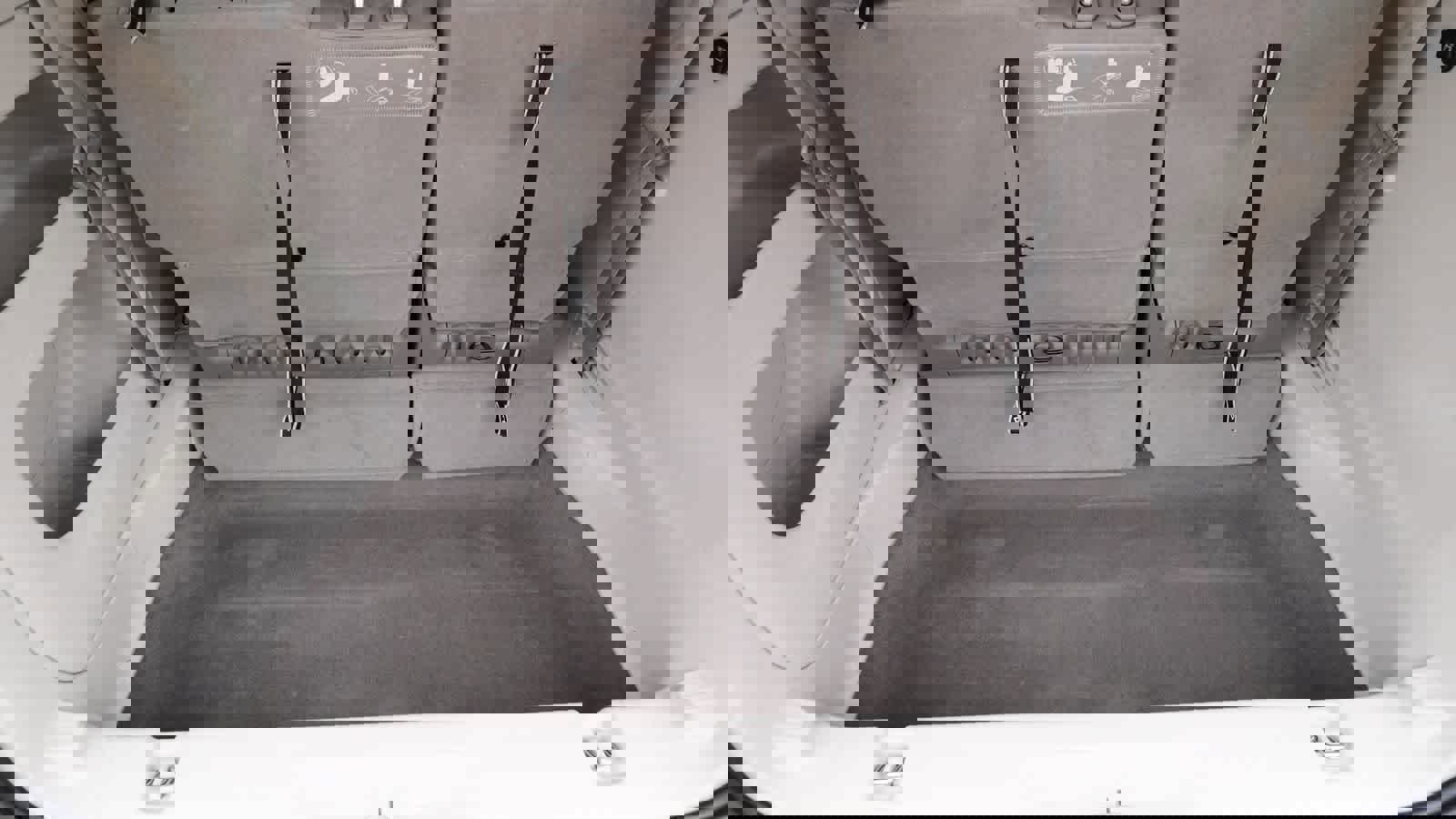 Used 2019 Chrysler Pacifica Touring Plus w/ Advanced Safetytec Group image 22